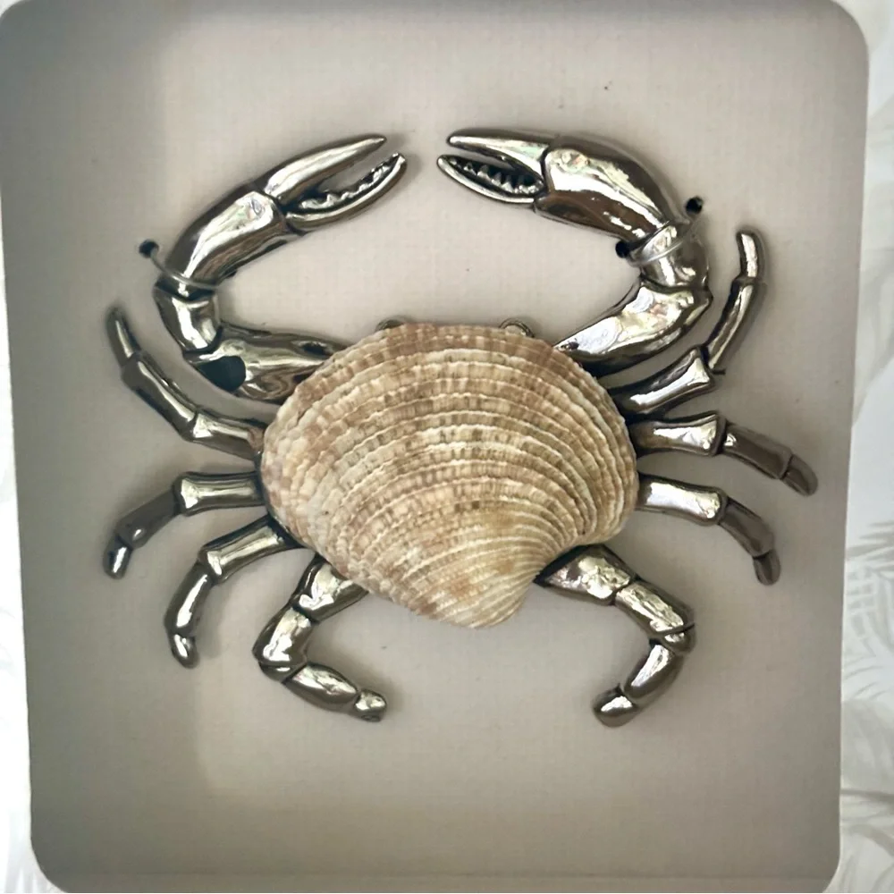 Tommy Bahama Metal Sea Shell Body Crab Wine Bottle Stopper NEW IN BOX Great Gift